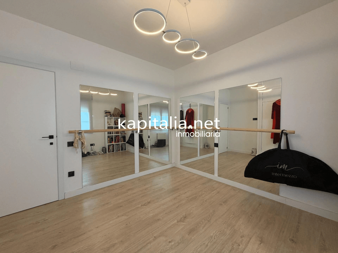 Villa for Sale in Ontinyent