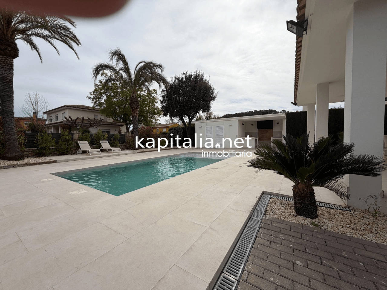 Villa for Sale in Ontinyent
