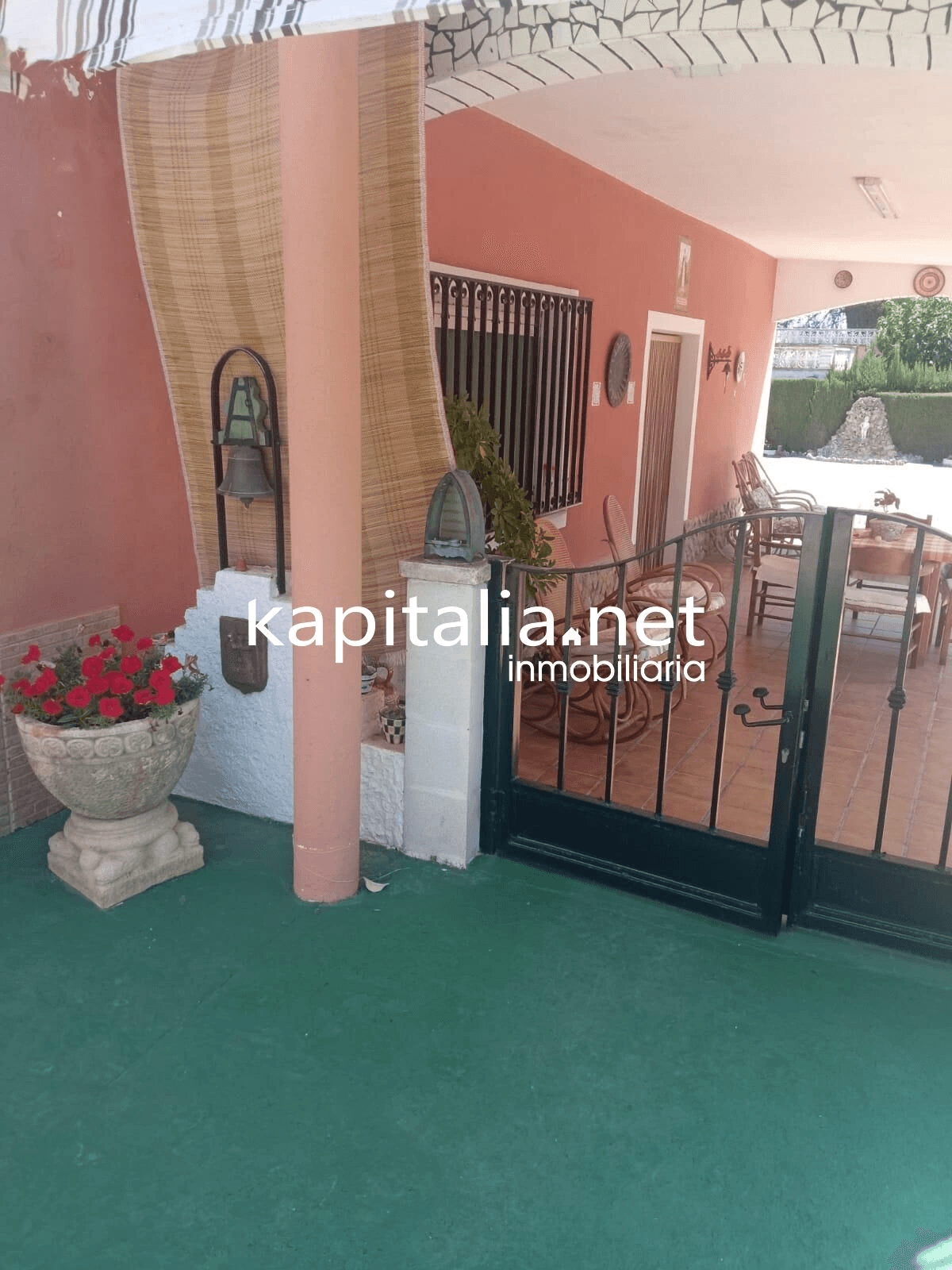 Villa for Sale in Ontinyent