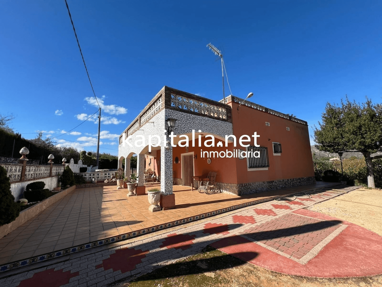Villa for Sale in Ontinyent