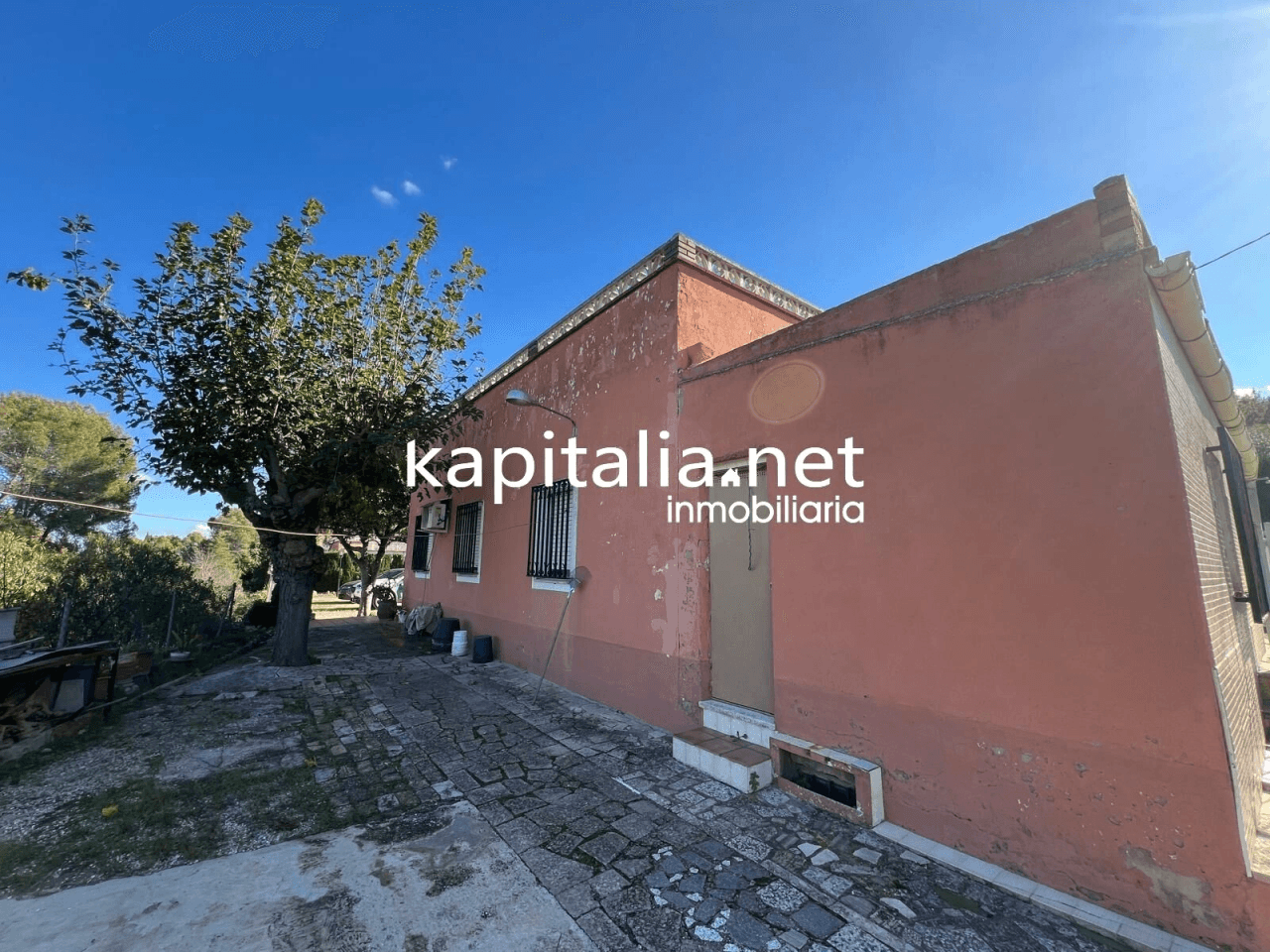 Villa for Sale in Ontinyent