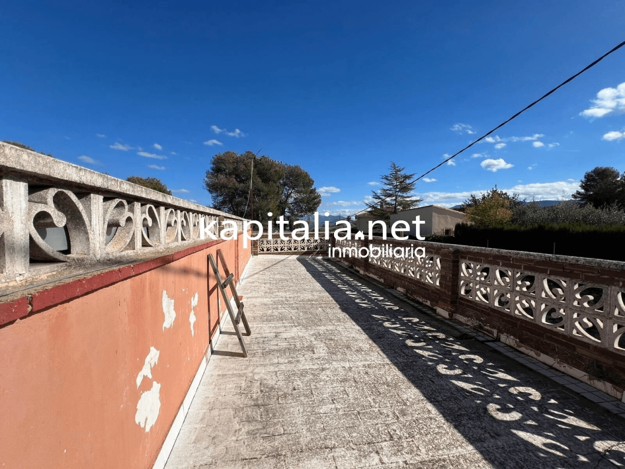 Villa for Sale in Ontinyent
