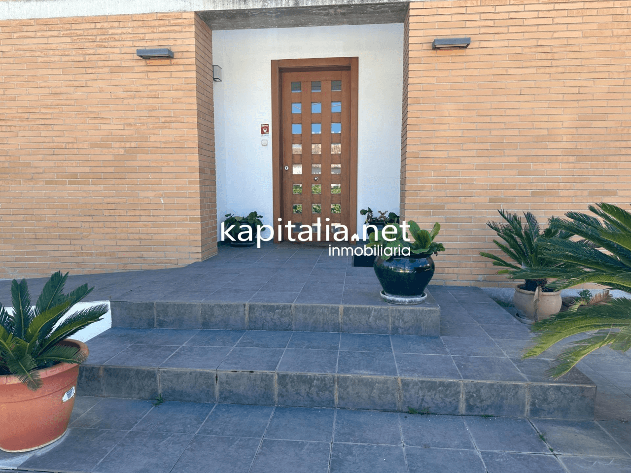 Villa for Sale in Ontinyent