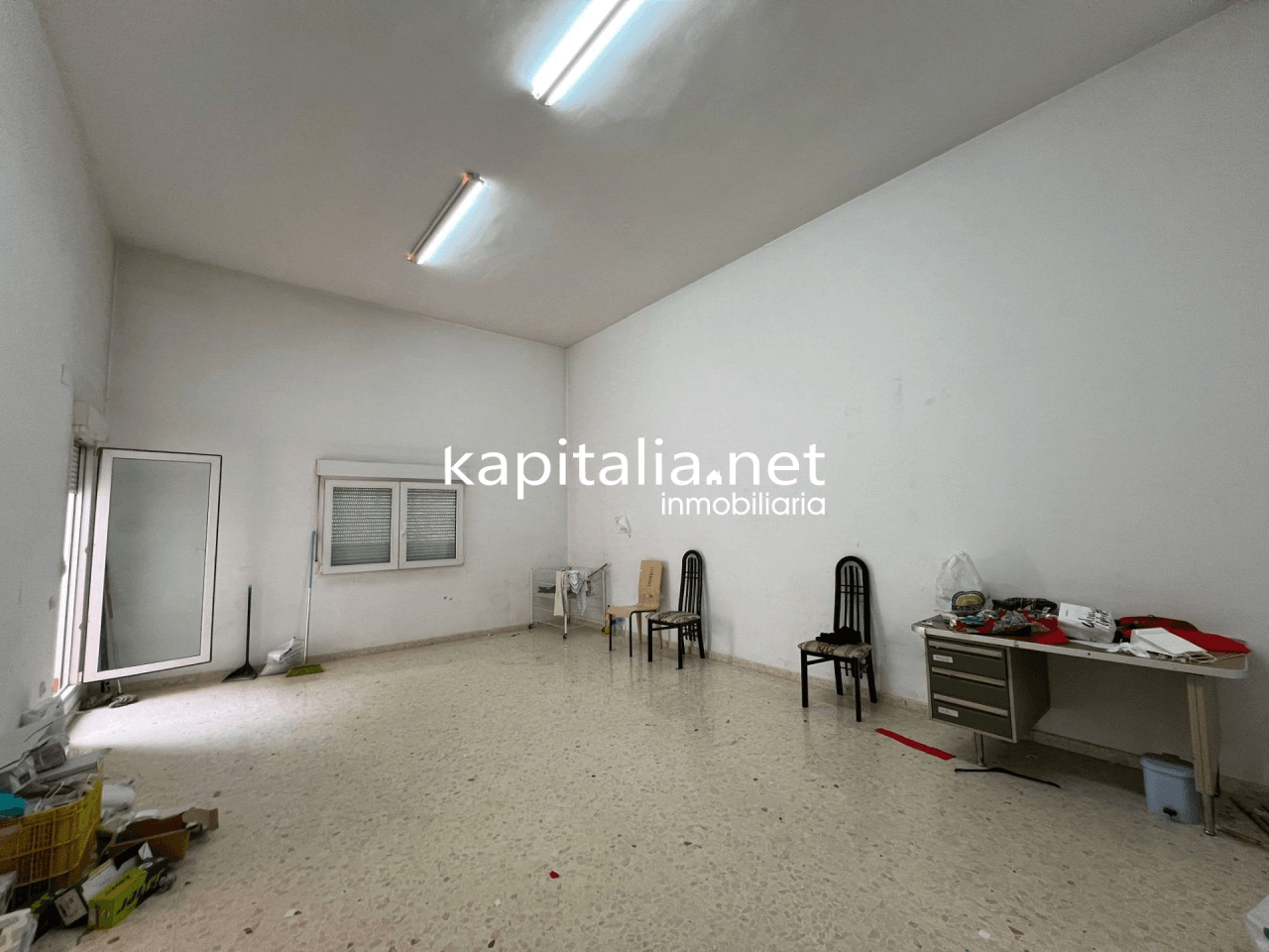 Local alquiler en Ontinyent , zona San Jose .