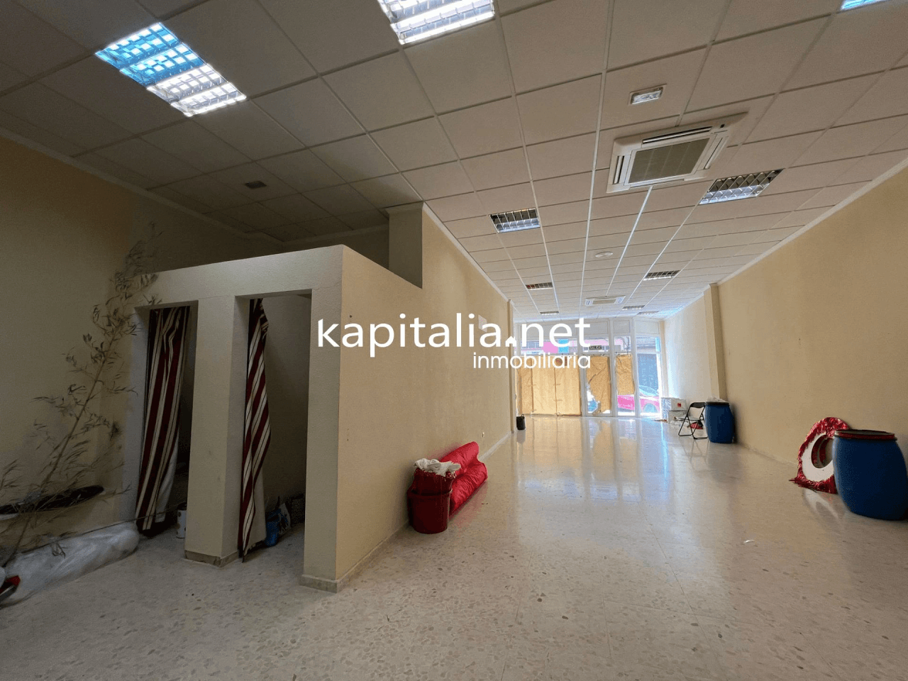 Local alquiler en Ontinyent , zona San Jose .