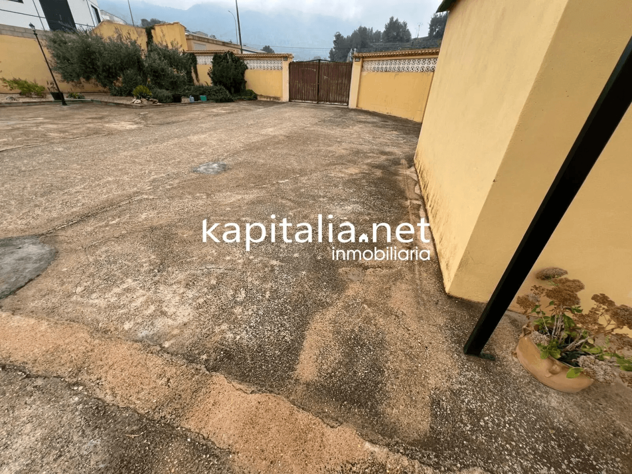 SALON DE EVENTOS EN ALQUILER O VENTA EN GENOVES A 5 MINUTOS DE XATIVA