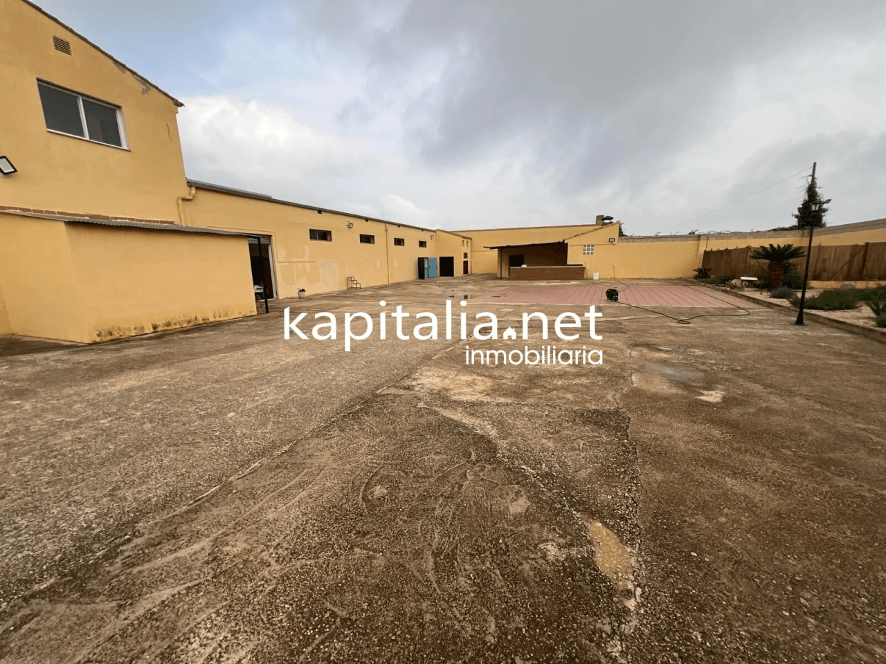 SALON DE EVENTOS EN ALQUILER O VENTA EN GENOVES A 5 MINUTOS DE XATIVA