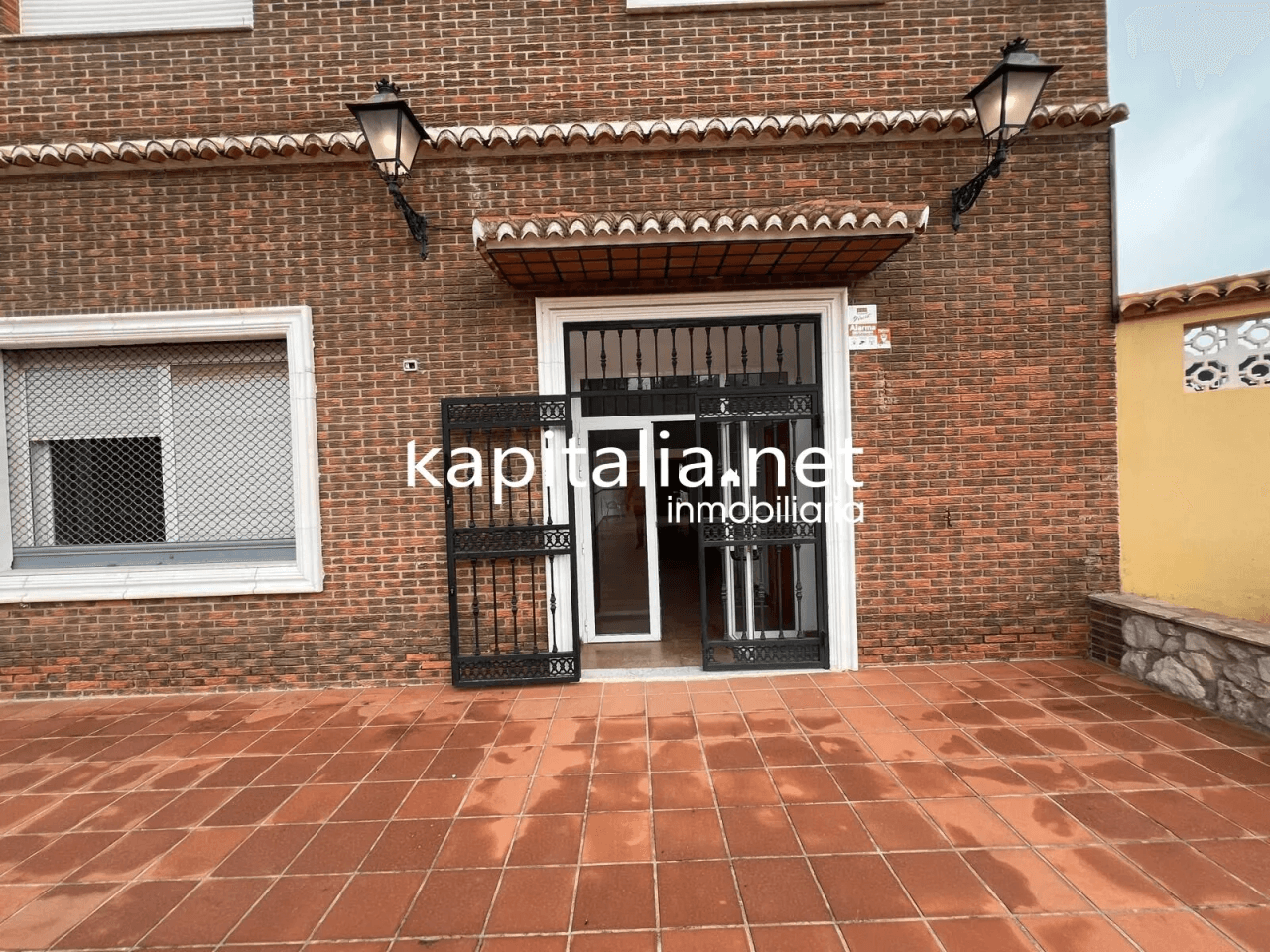 SALON DE EVENTOS EN ALQUILER O VENTA EN GENOVES A 5 MINUTOS DE XATIVA
