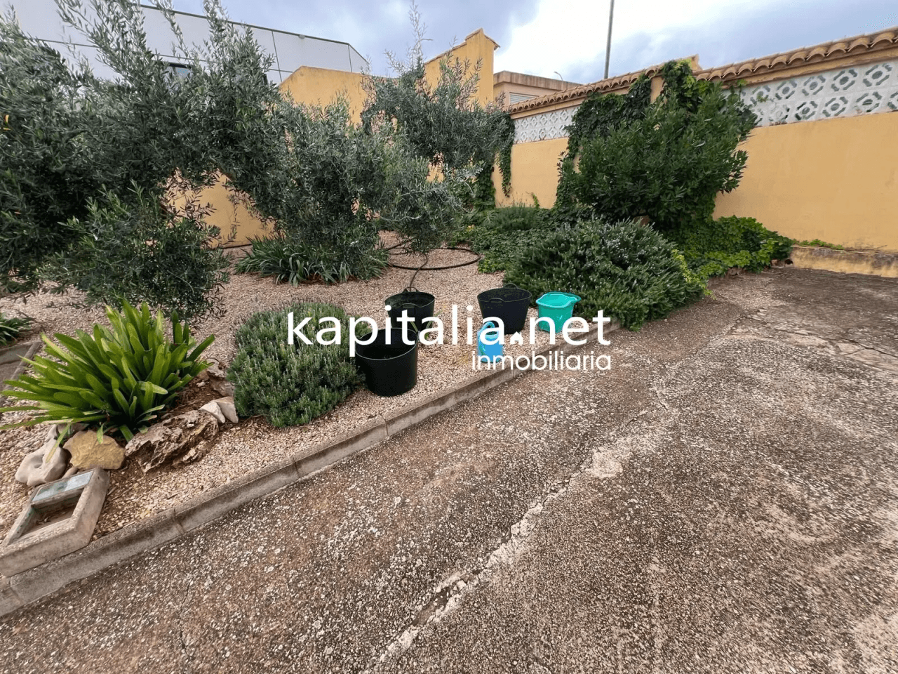 SALON DE EVENTOS EN ALQUILER O VENTA EN GENOVES A 5 MINUTOS DE XATIVA