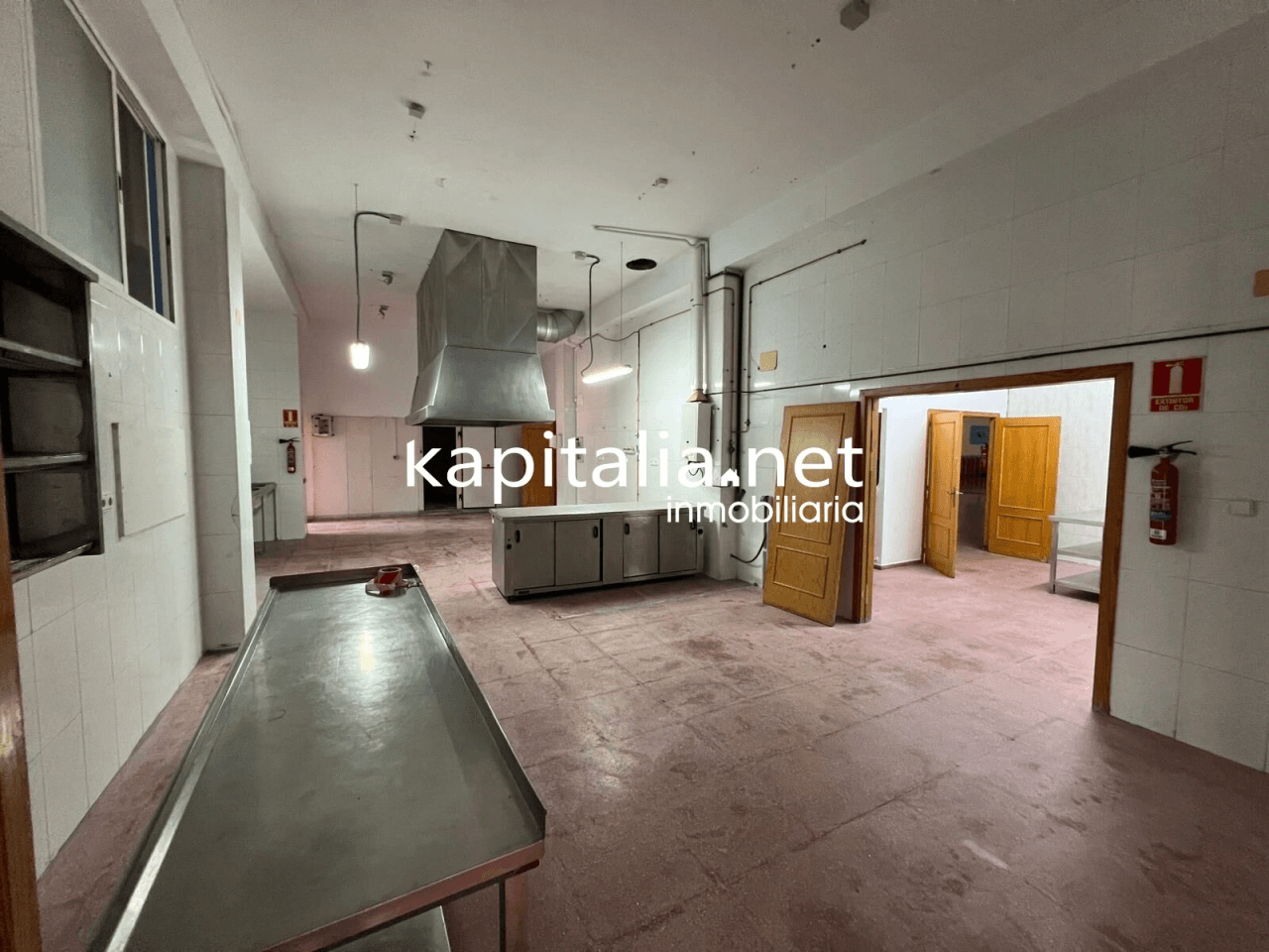 SALON DE EVENTOS EN ALQUILER O VENTA EN GENOVES A 5 MINUTOS DE XATIVA