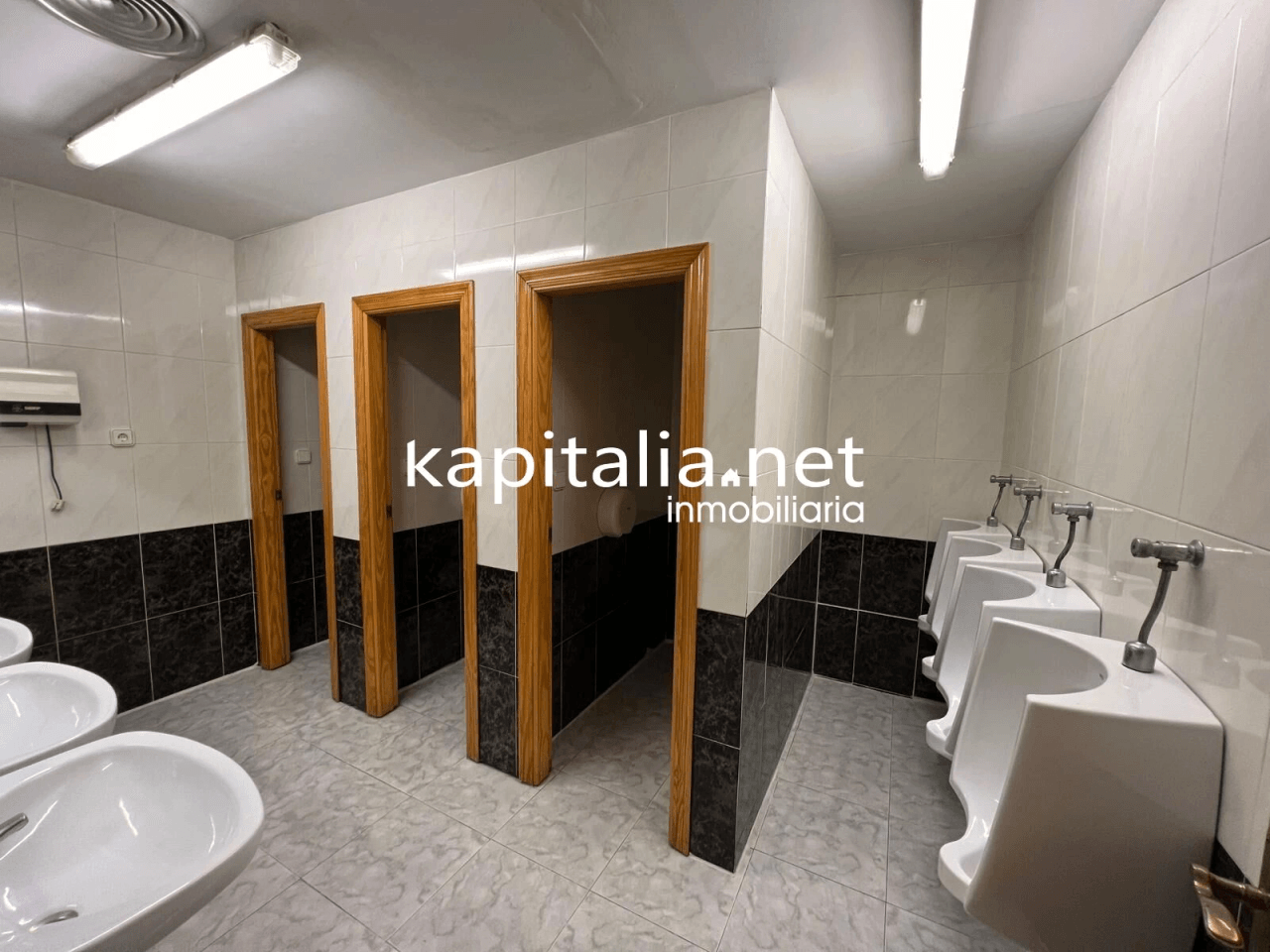 SALON DE EVENTOS EN ALQUILER O VENTA EN GENOVES A 5 MINUTOS DE XATIVA