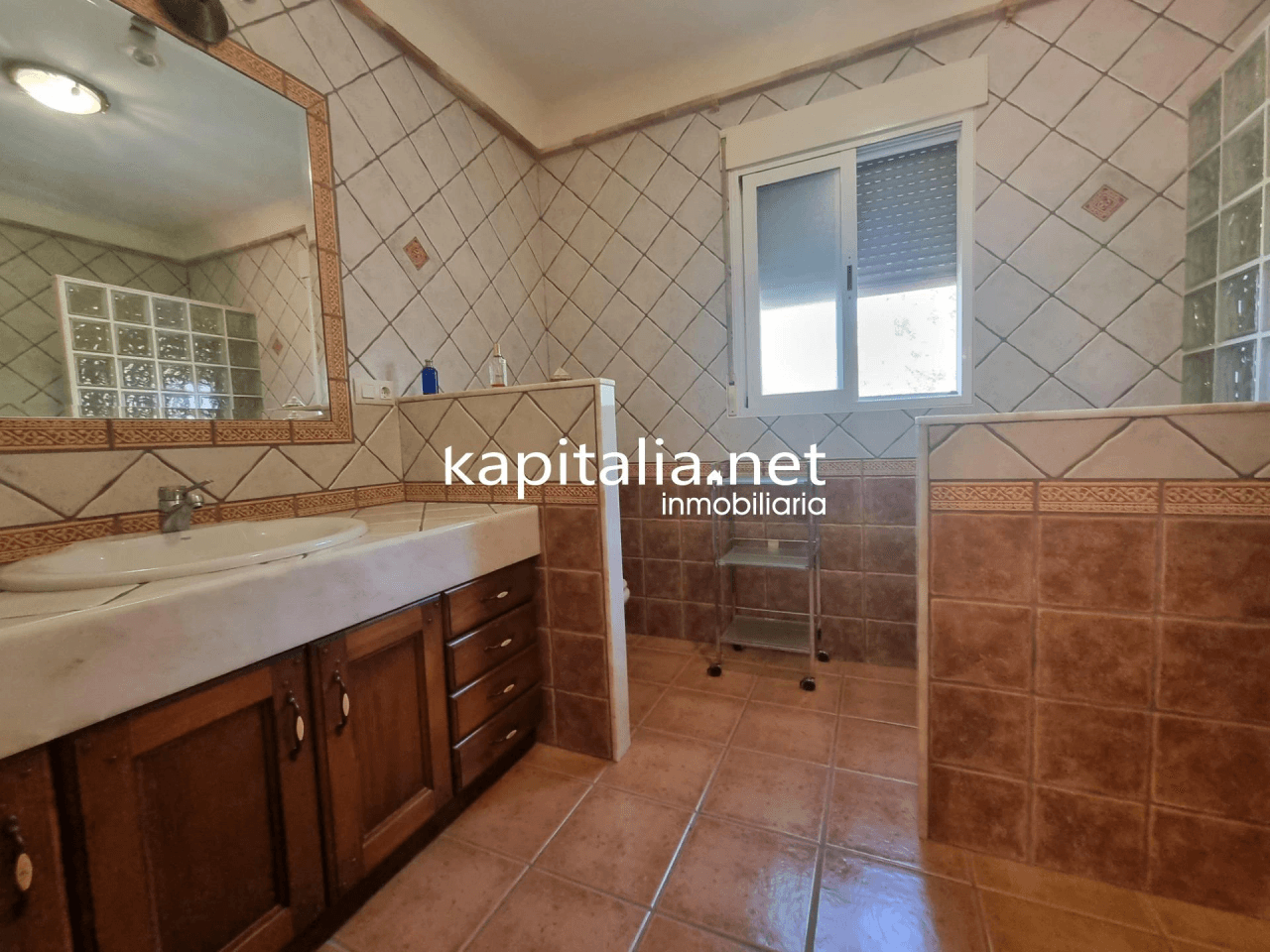 Villa for Sale in Ontinyent