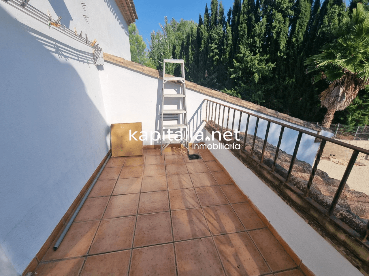 Villa for Sale in Ontinyent