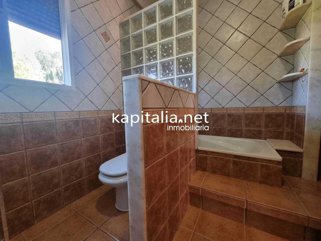 Villa for Sale in Ontinyent