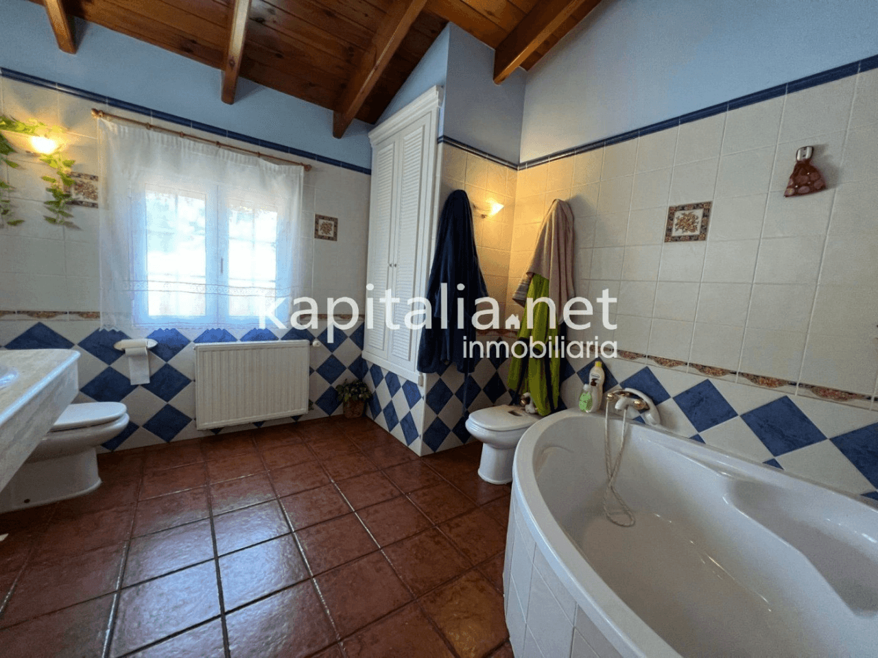 Magnificent villa for sale in Ontinyent, 1.5km from the town.