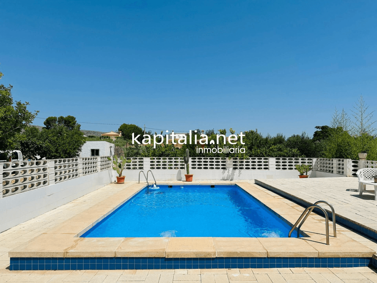 Very nice villa for sale in Ontinyent