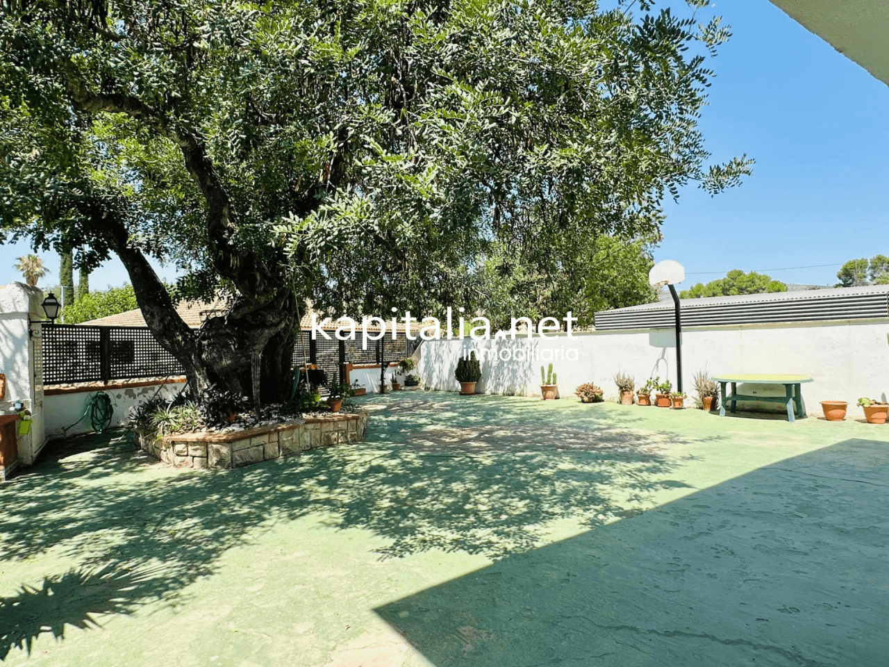 Very nice villa for sale in Ontinyent