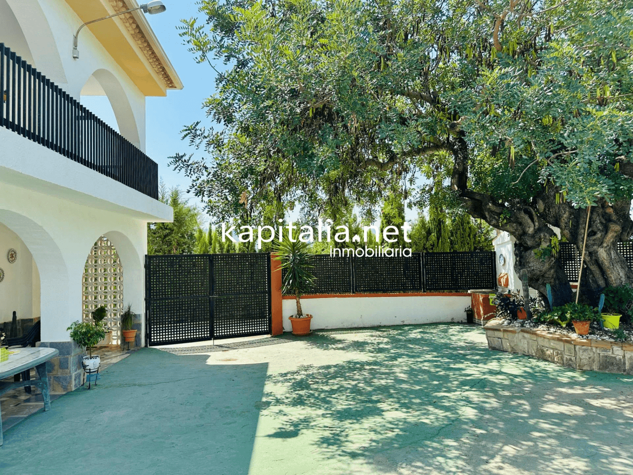 Very nice villa for sale in Ontinyent