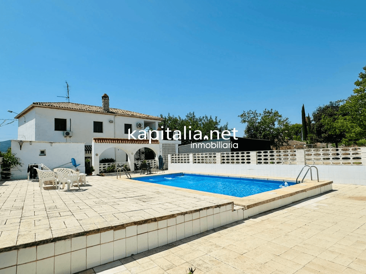 Very nice villa for sale in Ontinyent