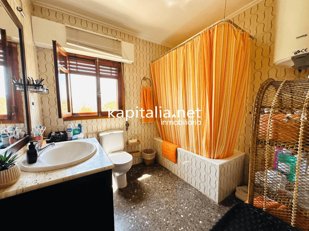 Very nice villa for sale in Ontinyent