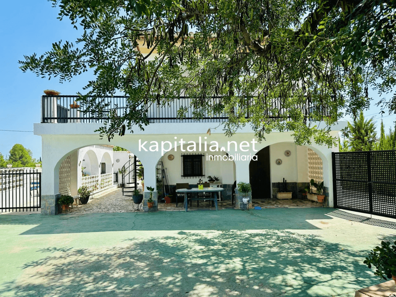 Very nice villa for sale in Ontinyent