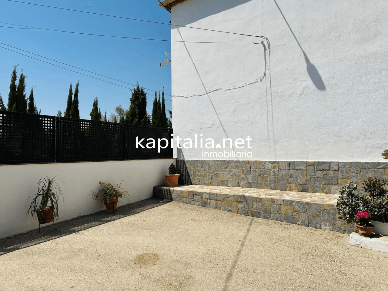 Very nice villa for sale in Ontinyent