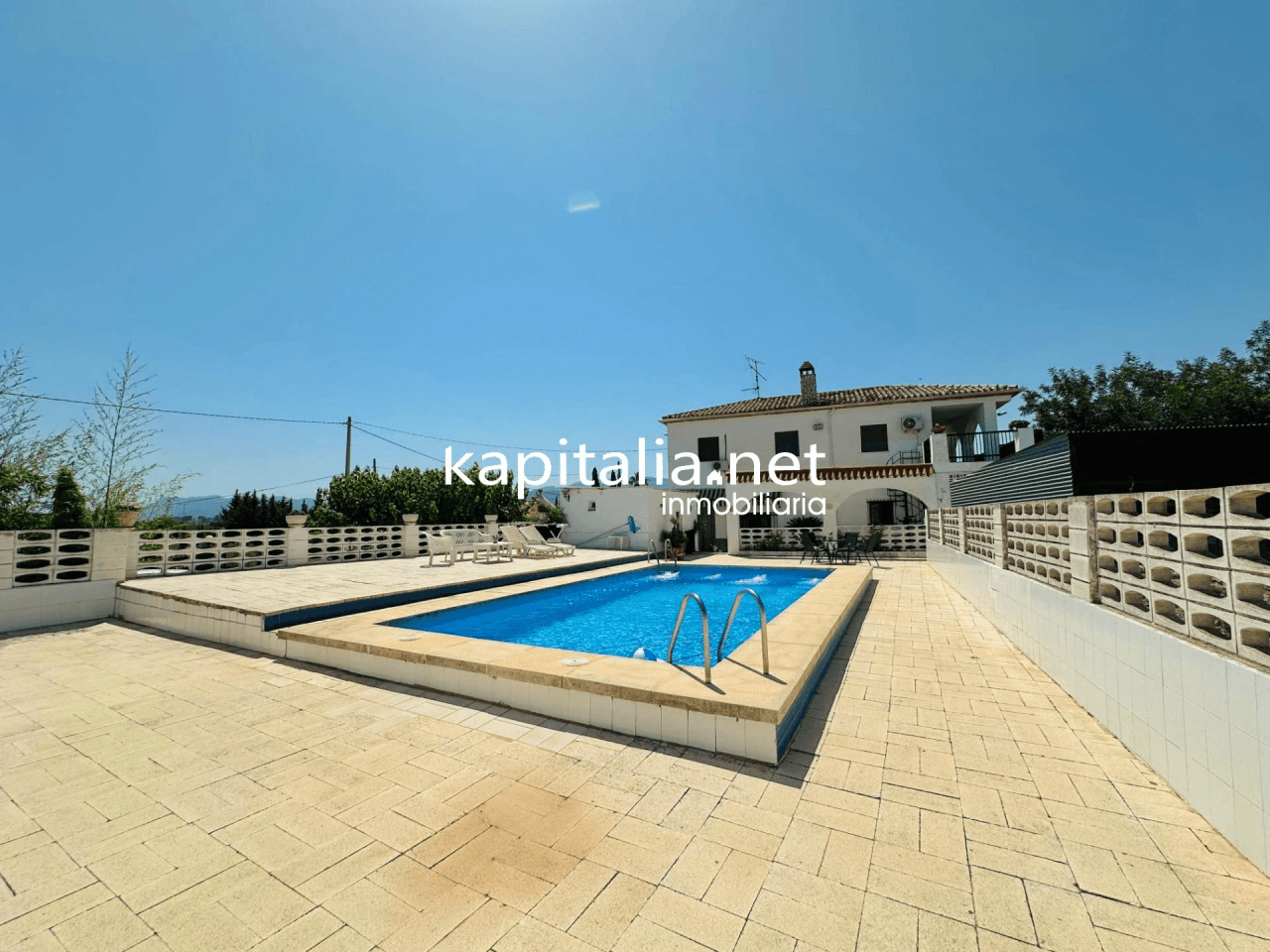 Very nice villa for sale in Ontinyent