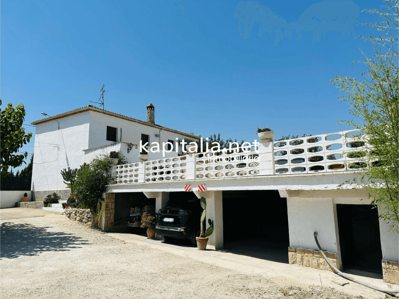 Very nice villa for sale in Ontinyent