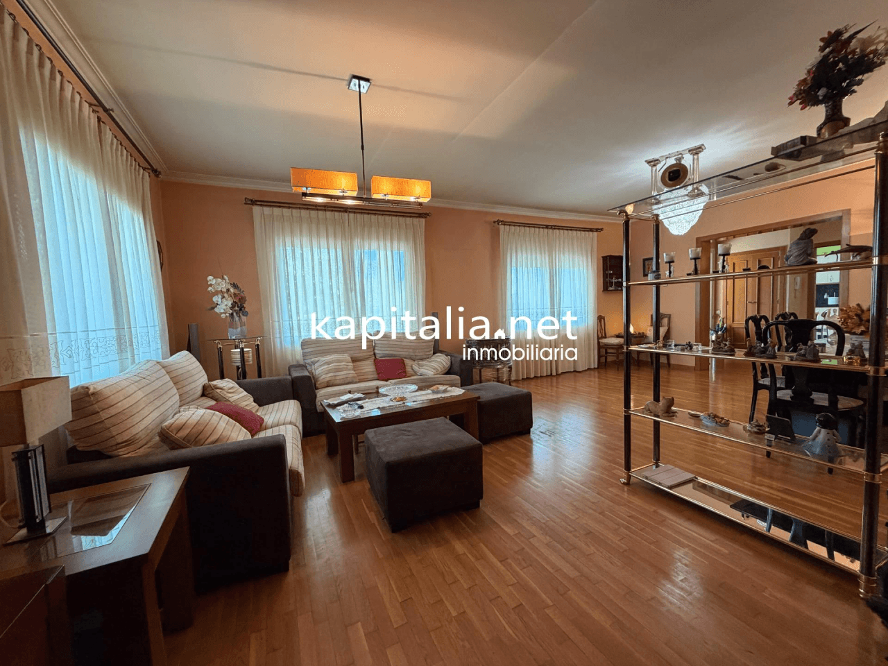 Villa for Sale in Ontinyent