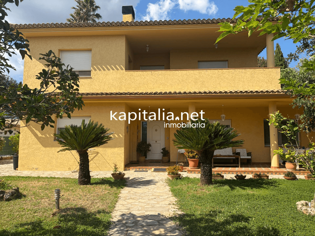 Villa for Sale in Ontinyent