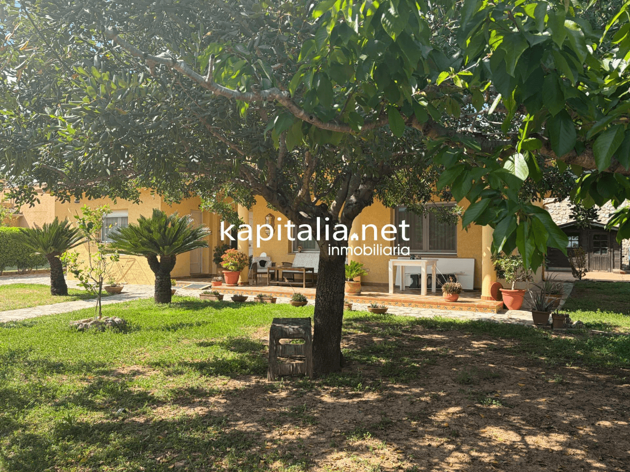 Villa for Sale in Ontinyent
