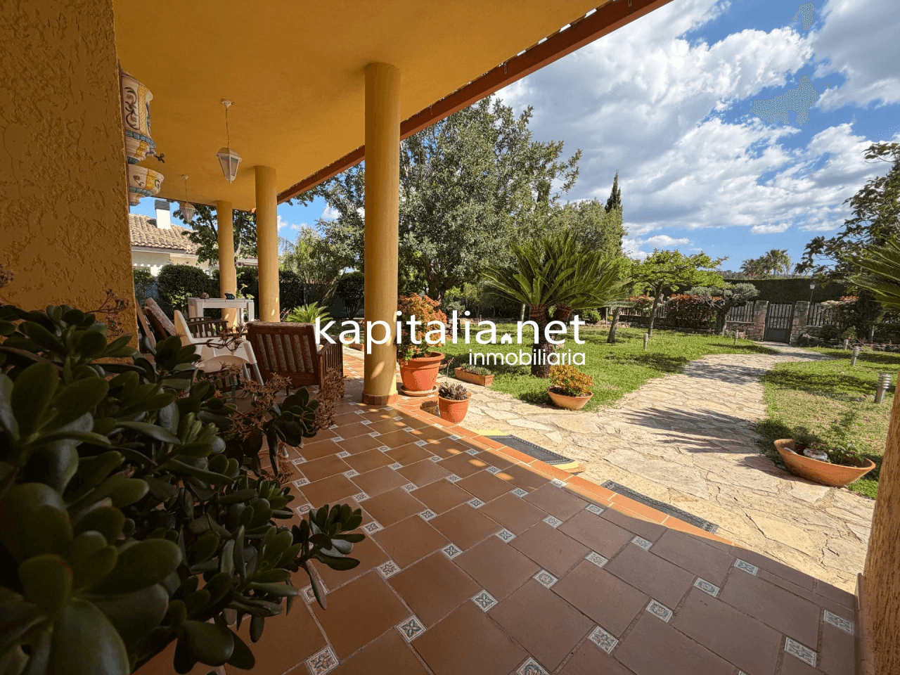 Villa for Sale in Ontinyent