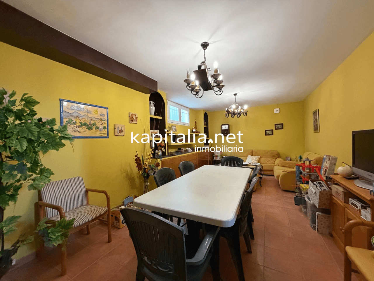 Villa for Sale in Ontinyent