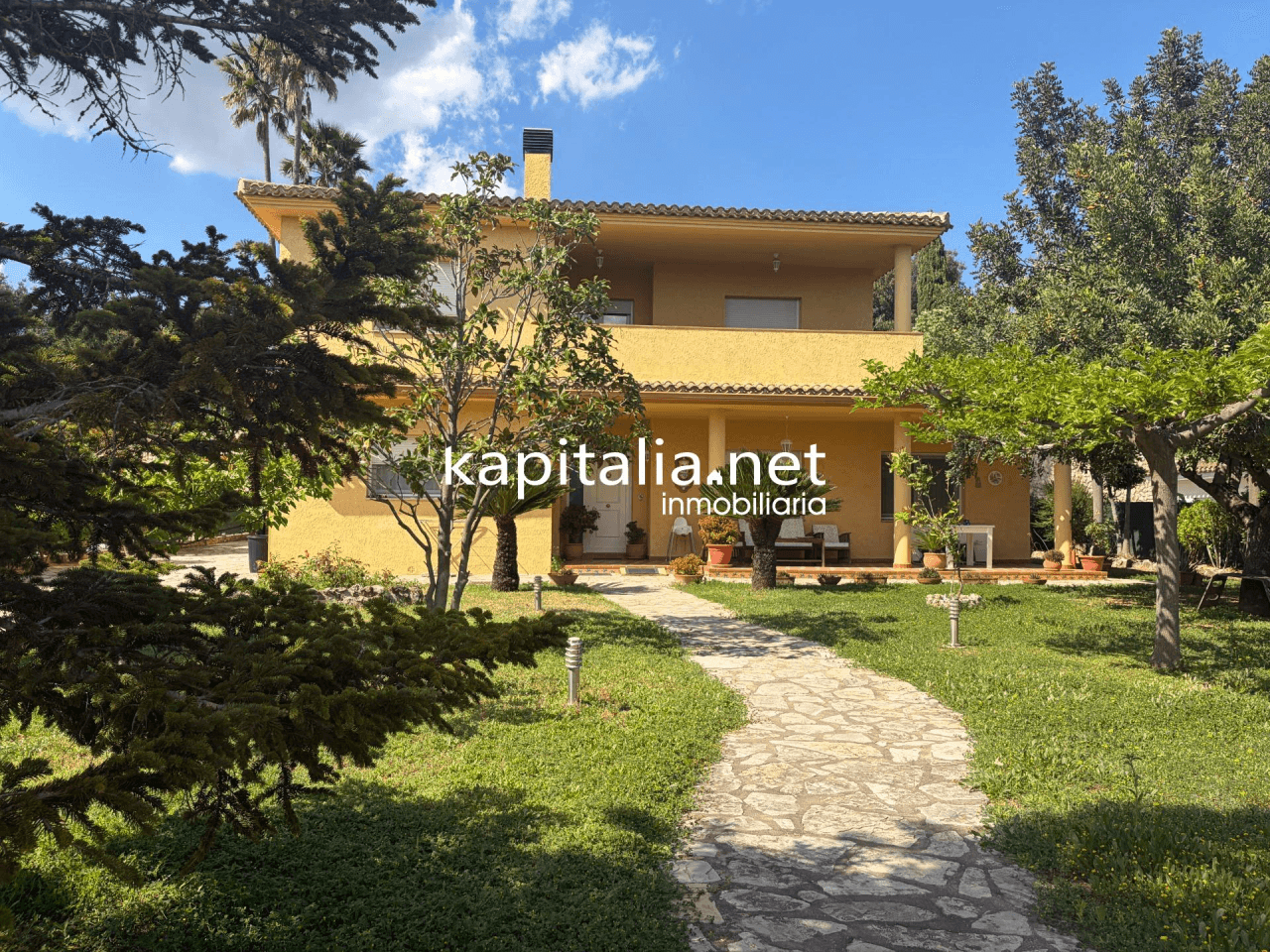 Villa for Sale in Ontinyent