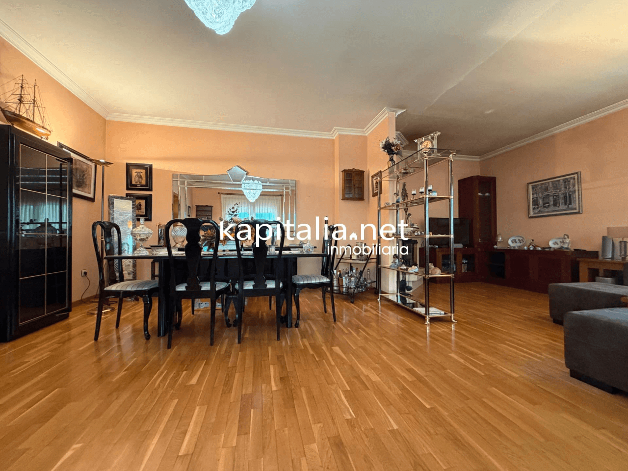 Villa for Sale in Ontinyent