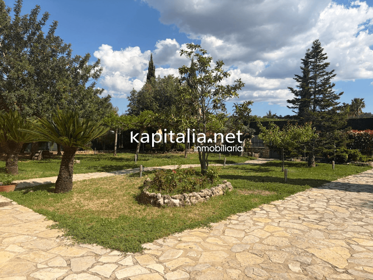 Villa for Sale in Ontinyent