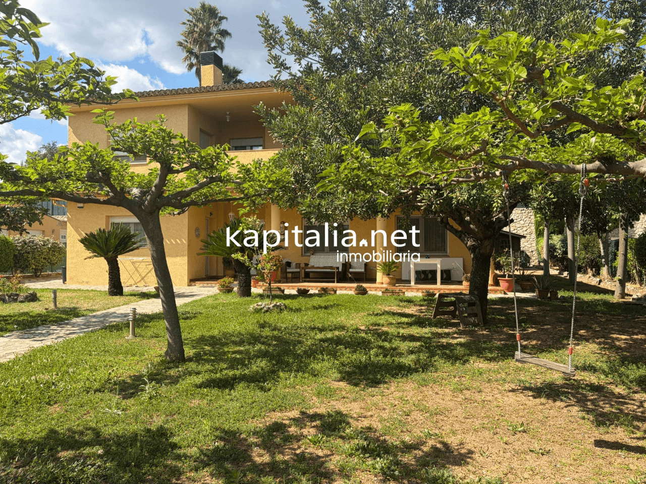 Villa for Sale in Ontinyent