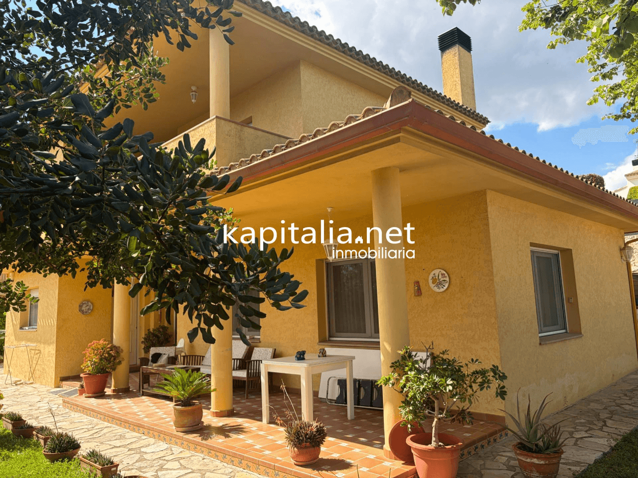 Villa for Sale in Ontinyent