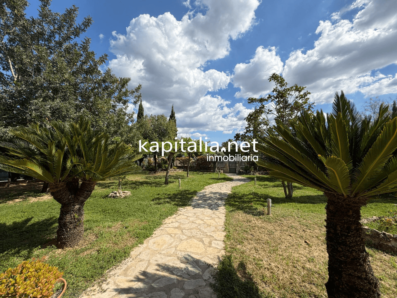 Villa for Sale in Ontinyent