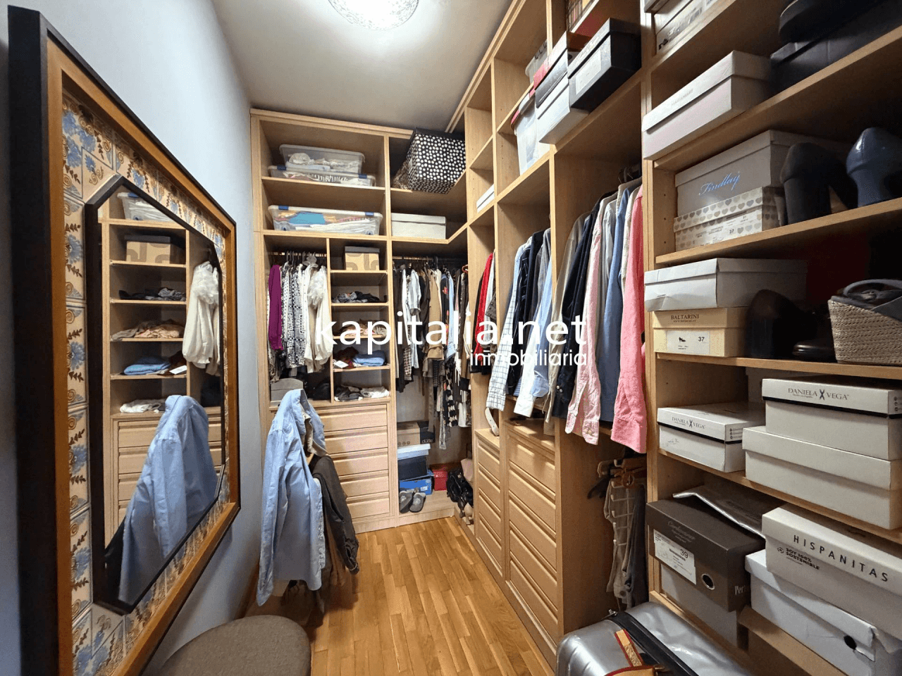 Villa for Sale in Ontinyent