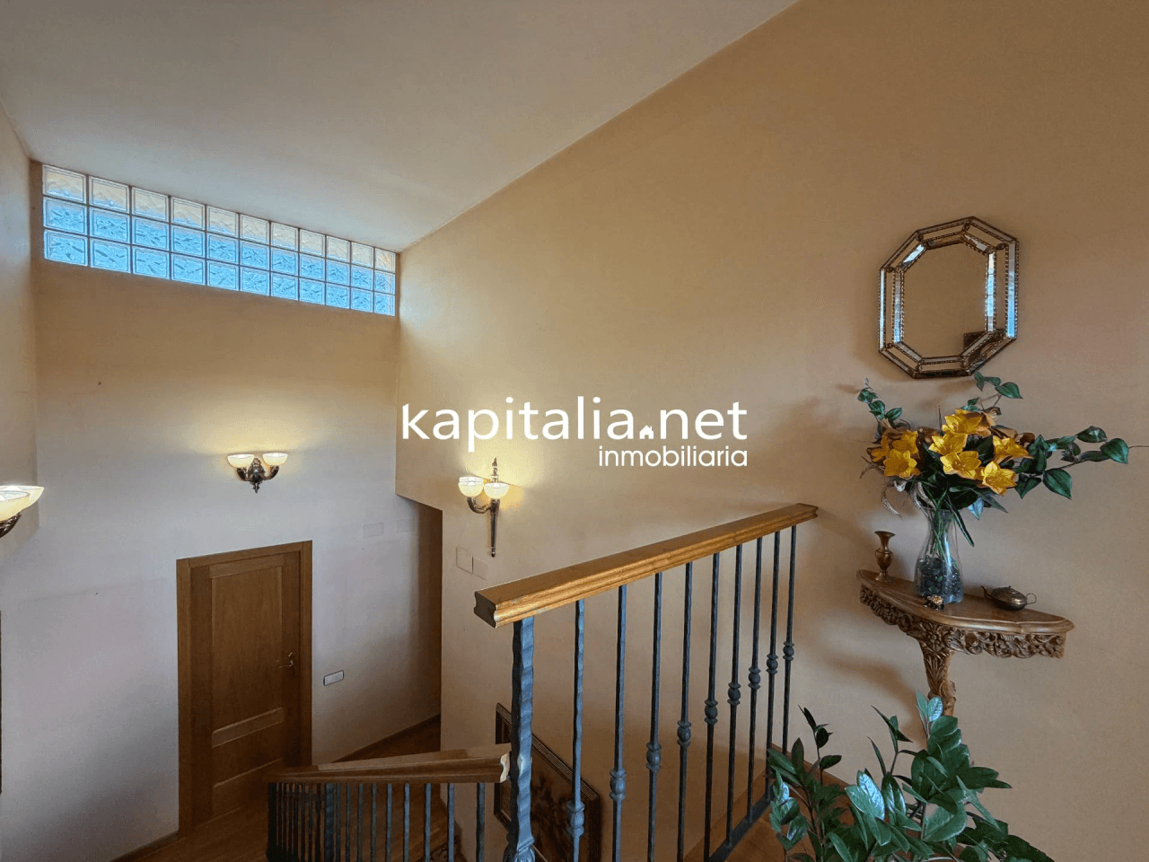 Villa for Sale in Ontinyent