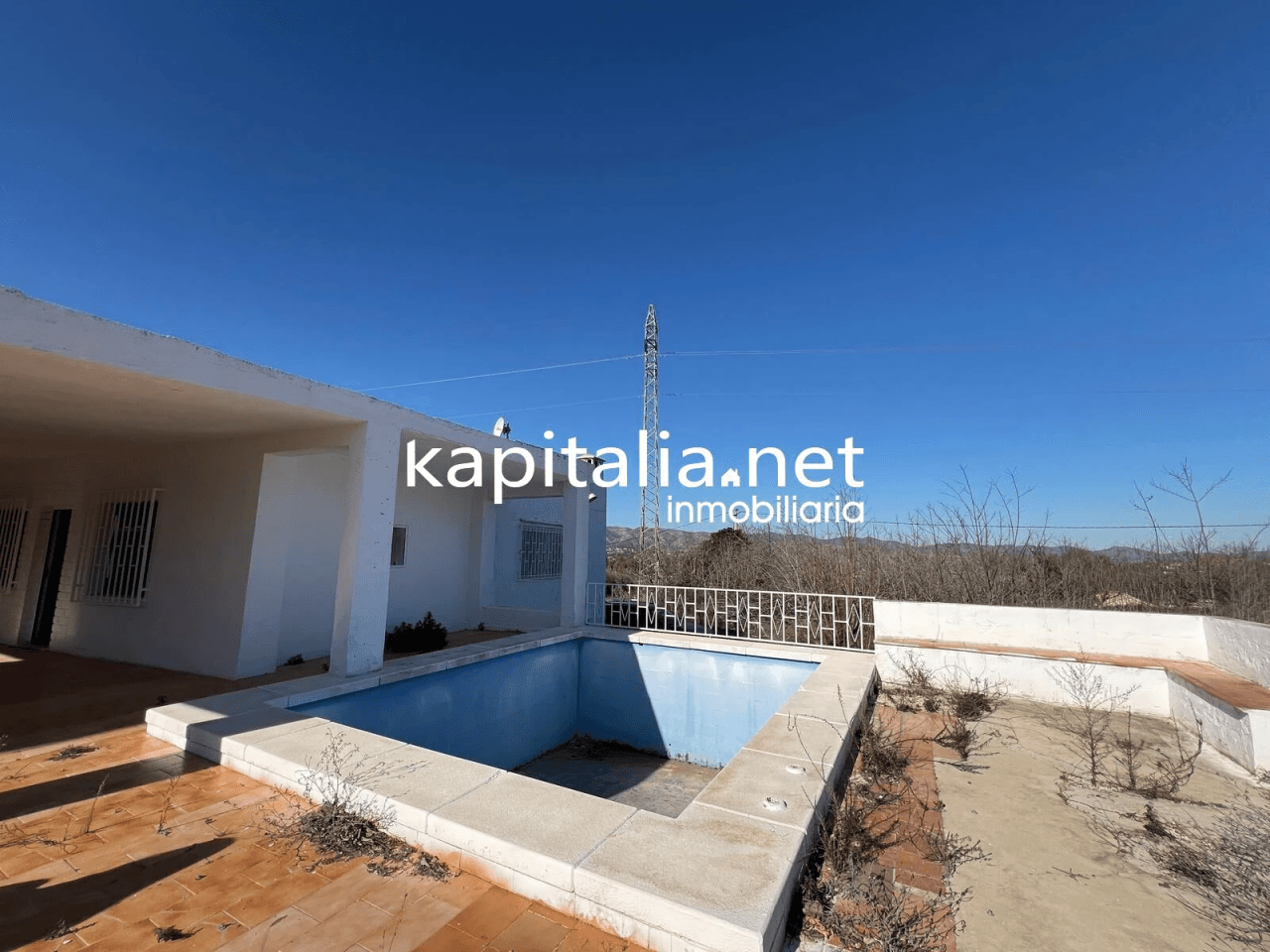 Villa for Sale in Ontinyent