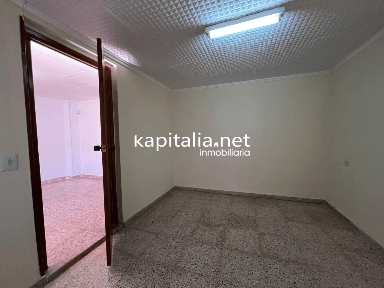 Villa for Sale in Ontinyent