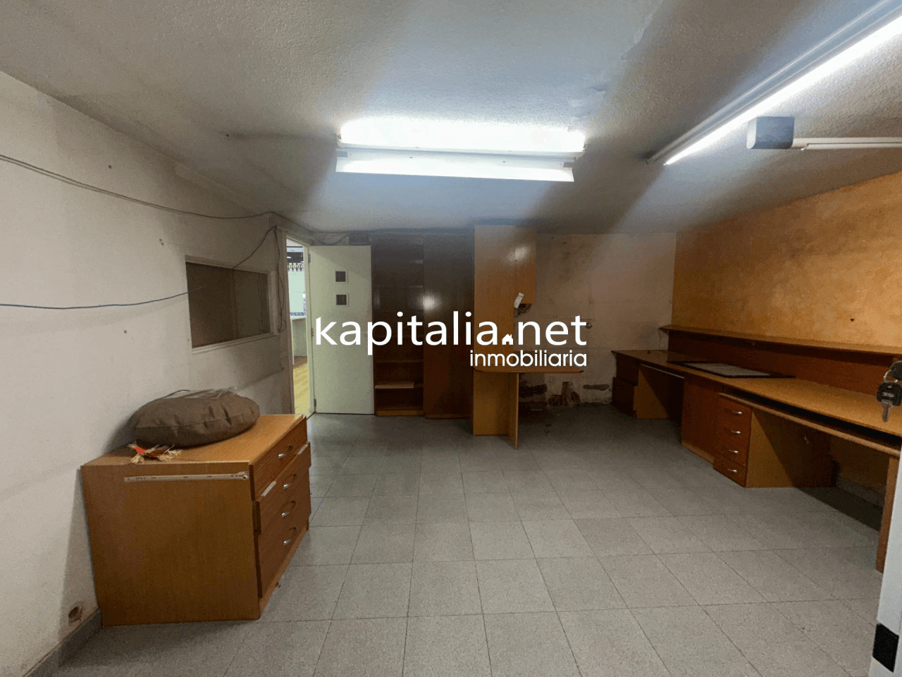 LOCAL COMERCIAL EN AVENIDA PRINCIPAL DE ONTINYENT
