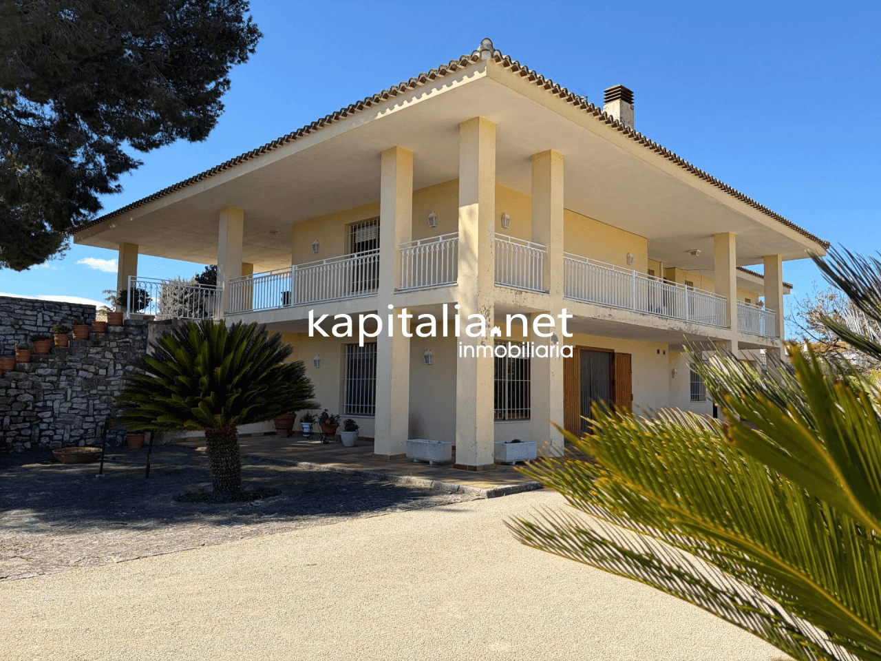 Villa for Sale in Ontinyent