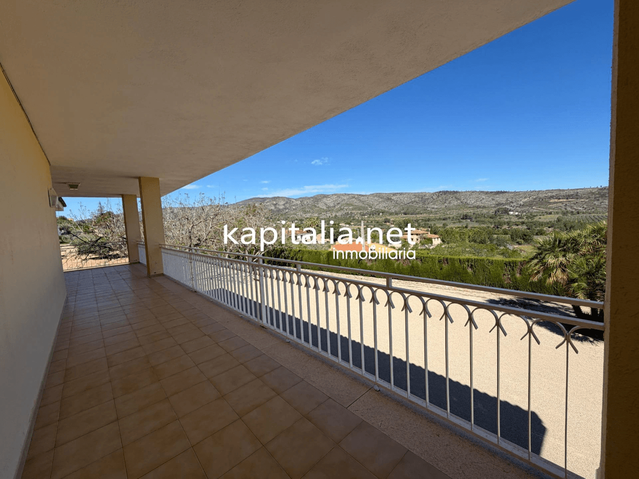 Villa for Sale in Ontinyent
