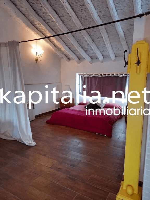 Alquiler de casa amplia en Navarrés ideal para empresas – Gran capacidad y totalmente equipada