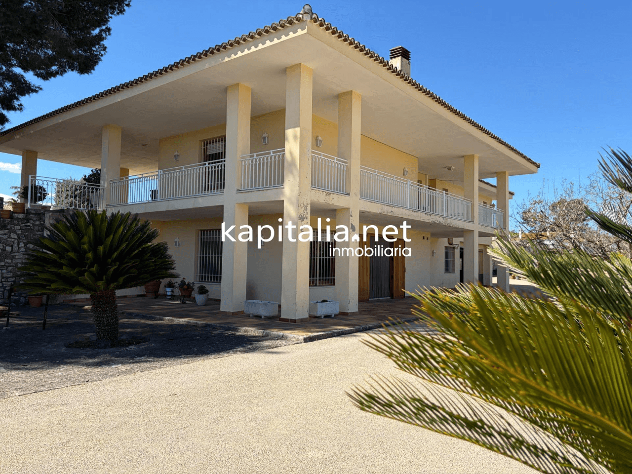 Villa for Sale in Ontinyent