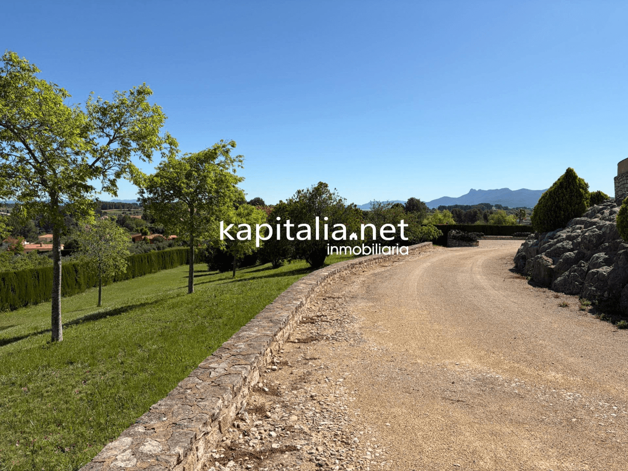 Villa for Sale in Ontinyent