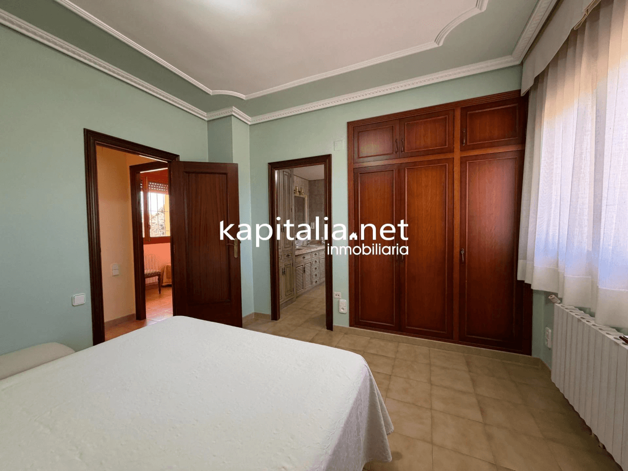 Villa for Sale in Ontinyent